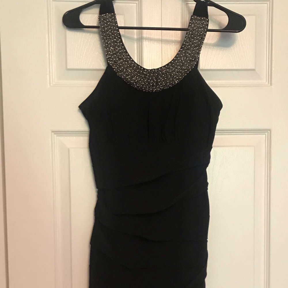 City triangles | Slim silver beaded black dress | size: medium